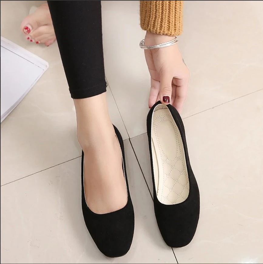 Everyday Shoes for Women: Discover Comfort with Stylish Sneaker Choices