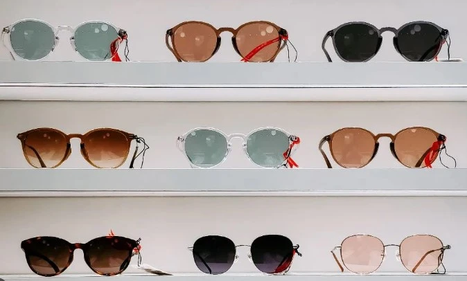 Find the Best Sunglasses Lens Color for Style & Protection